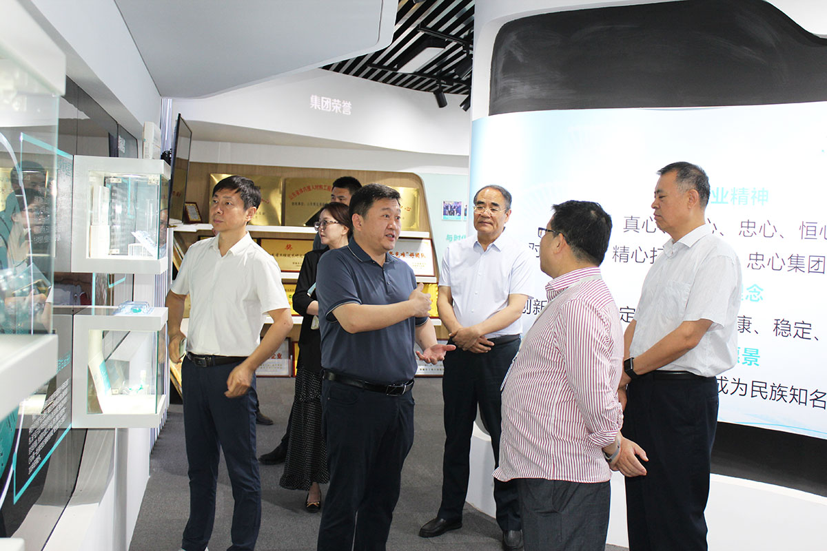 济南市民营经济发展局局长李轶锋来公司调研
